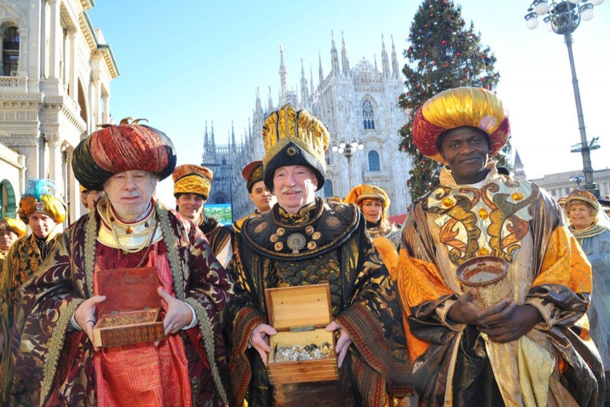 Italy: La Befana's Visit