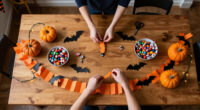 How to Choose Halloween-Themed Party Decorations